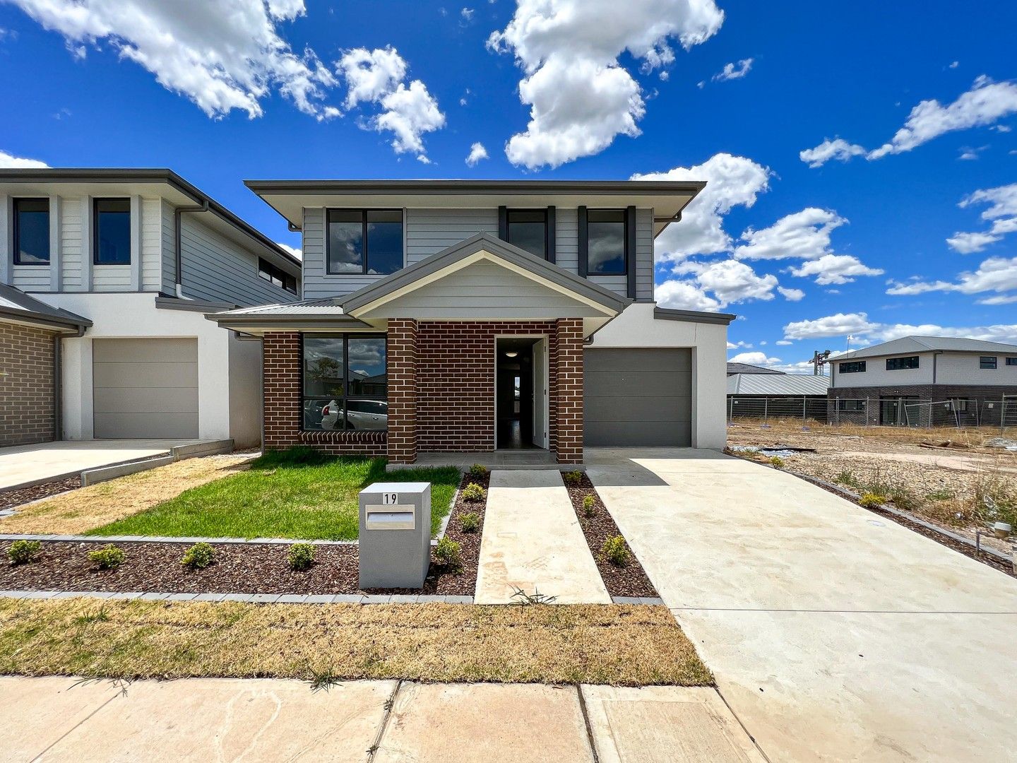 5 bedrooms House in 19 Woolly Street COBBITTY NSW, 2570
