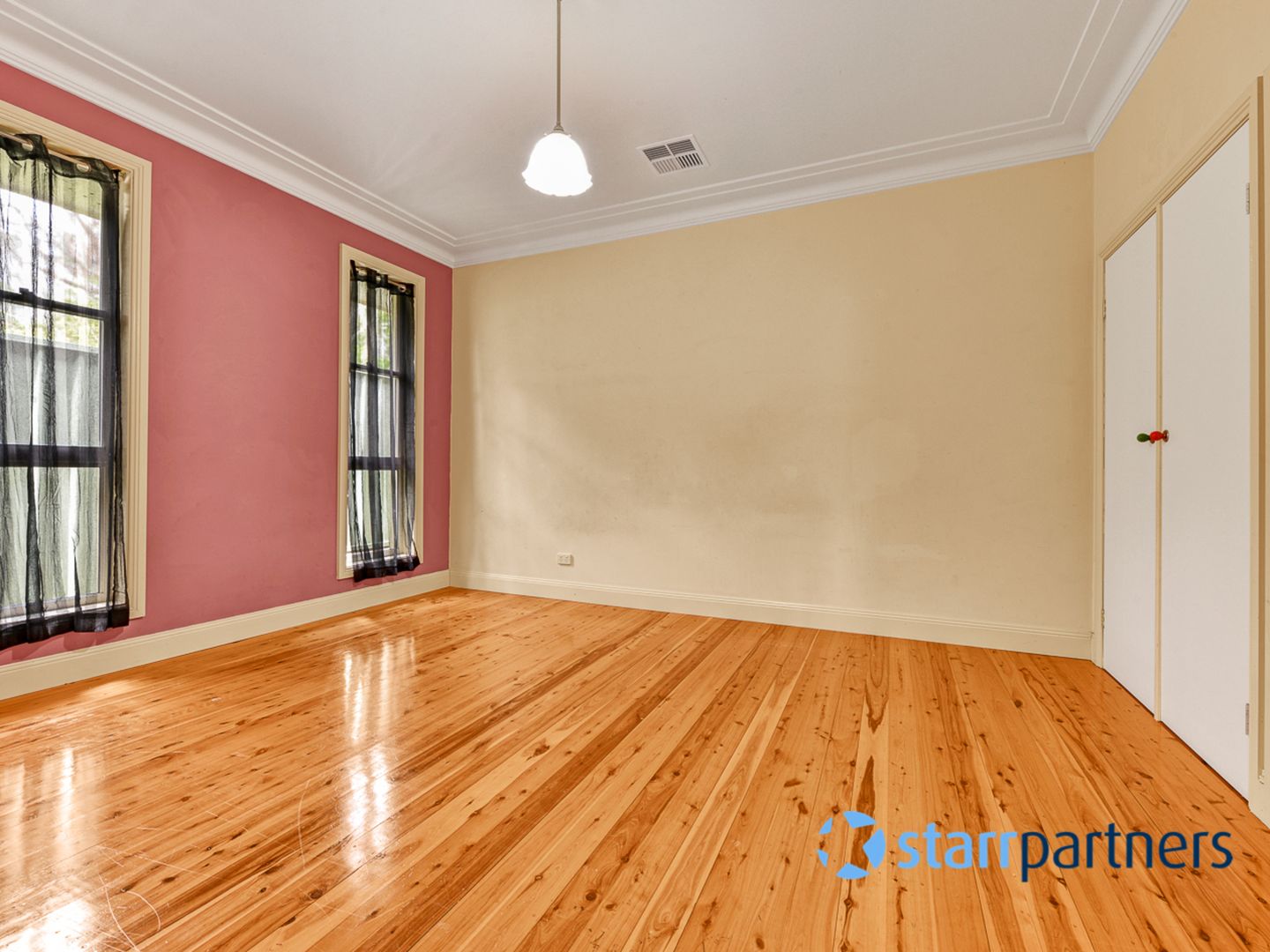 17 Innes Street, Campbelltown NSW 2560, Image 2