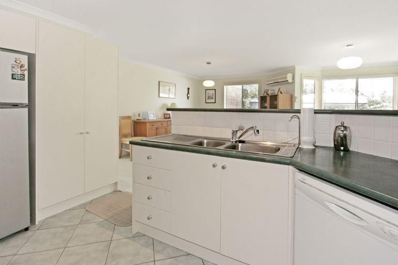 2/2 Caley Place, SUNSHINE BAY NSW 2536, Image 2