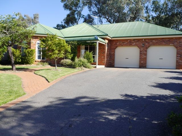 19 Mashie Way Wodonga Vic 3690 House For Rent 375 Domain