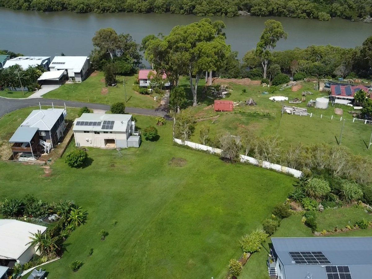 Vacant land in 4 Aura Court, MACLEAY ISLAND QLD, 4184