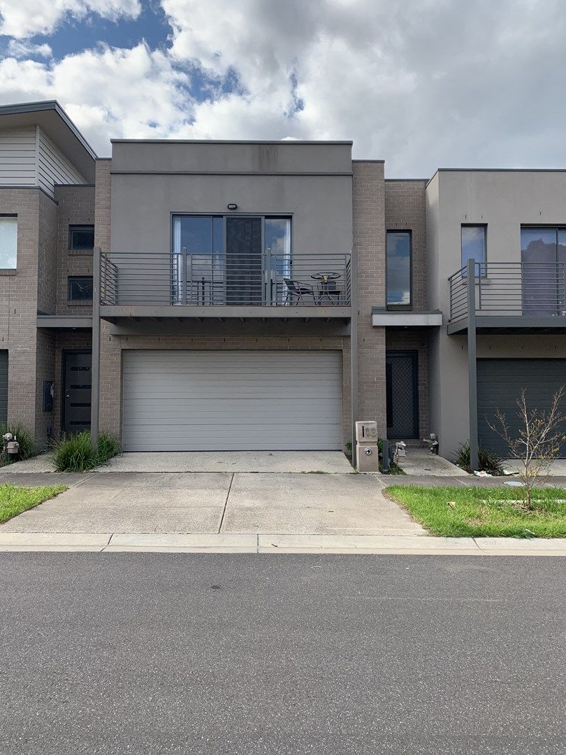 3 bedrooms Townhouse in 13 Pin Oak Mews EPPING VIC, 3076