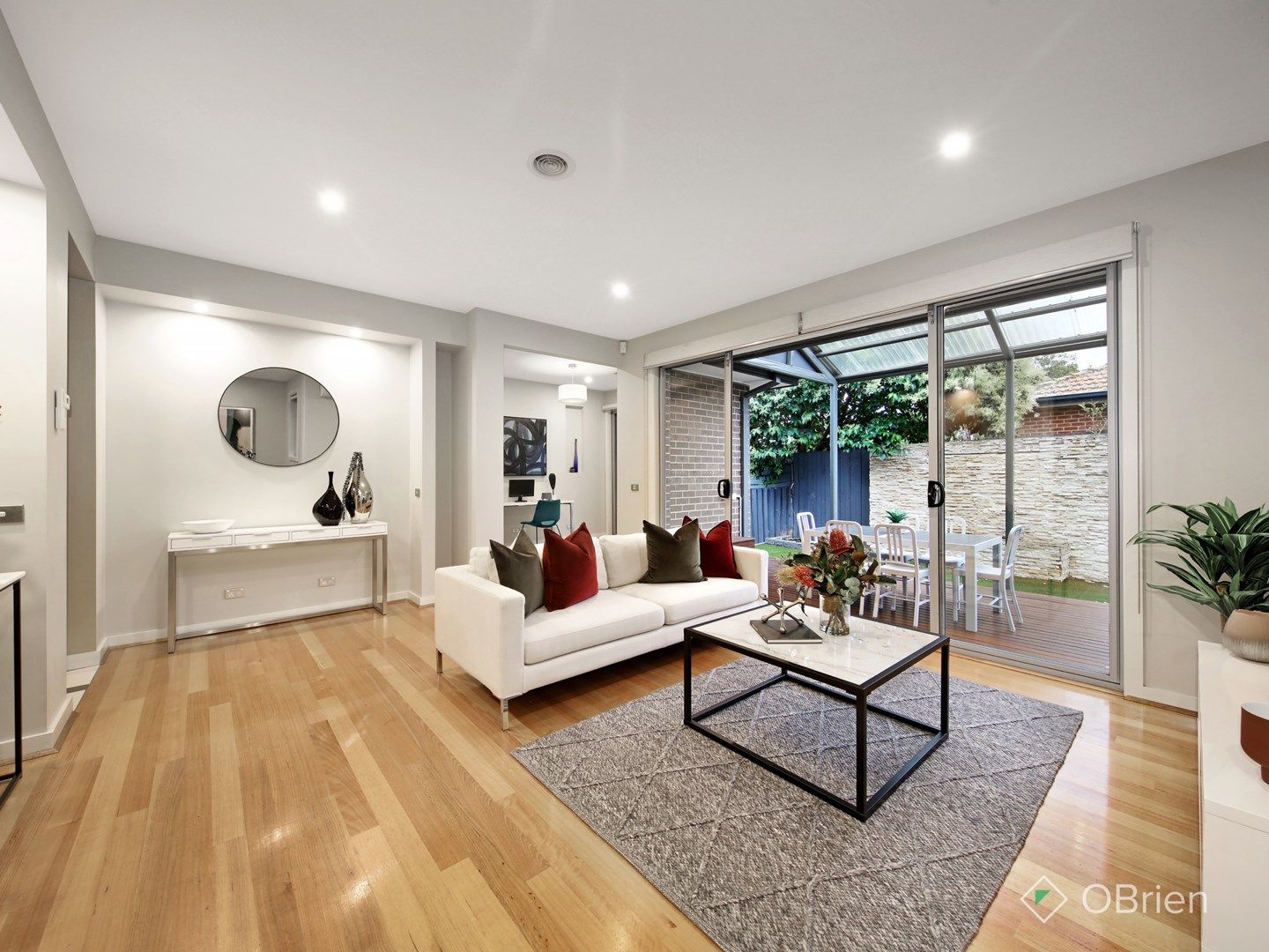 3/7 Newton Street, Chadstone VIC 3148, Image 1