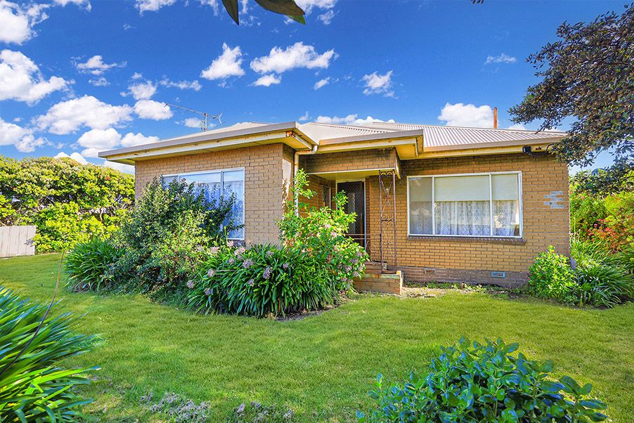 19 Hamilton Street, Peterborough VIC 3270, Image 0