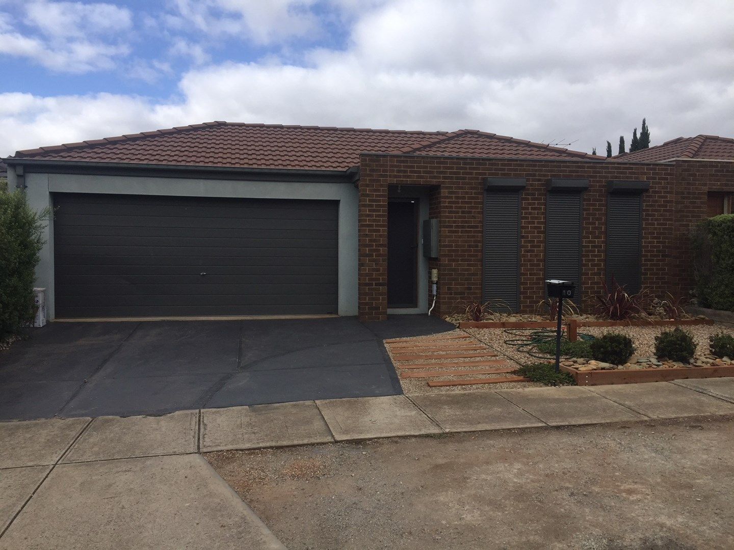 10 RAINSFORD PLACE, Melton West VIC 3337, Image 0