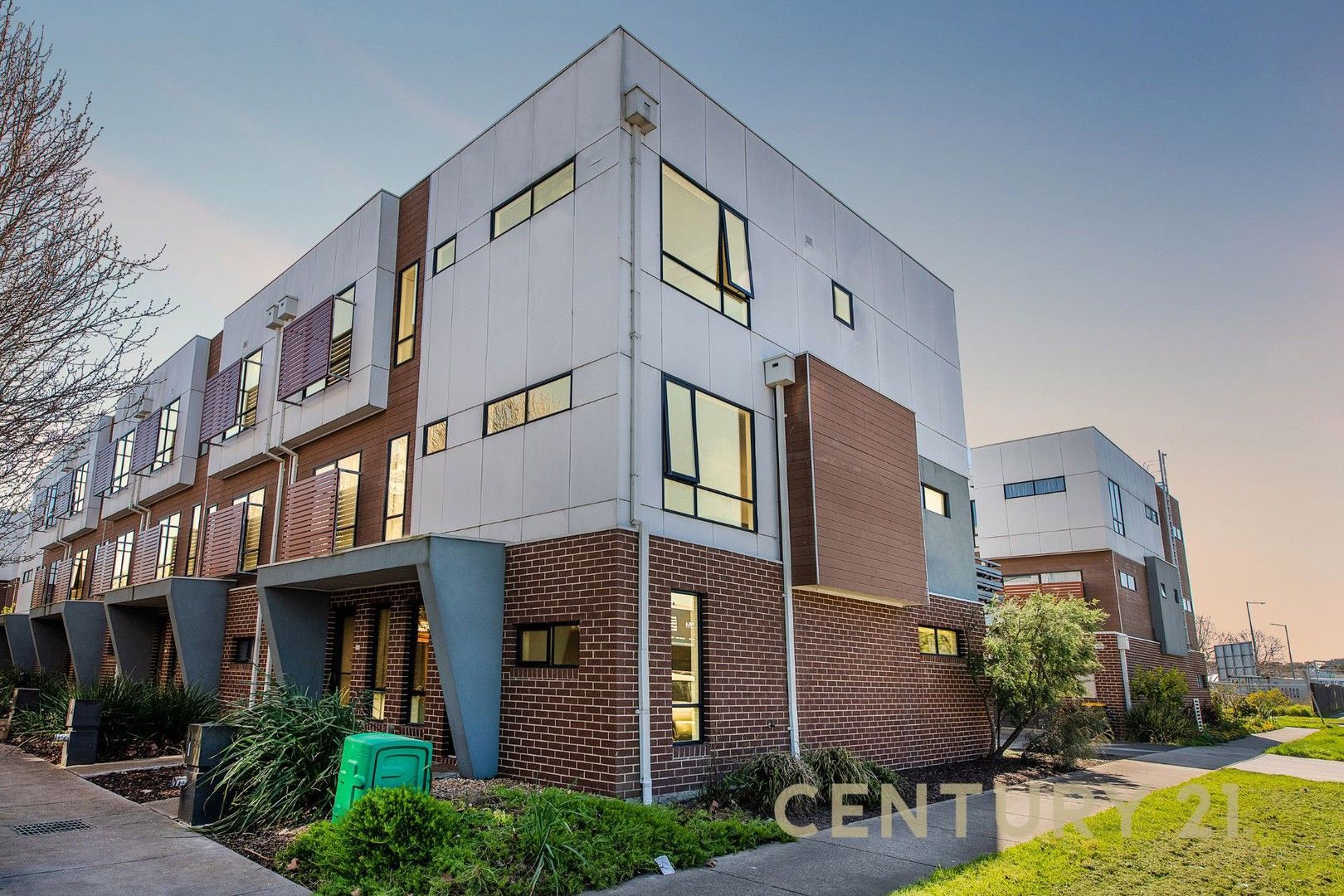 2 bedrooms Townhouse in 15/6 Huckson Street DANDENONG VIC, 3175