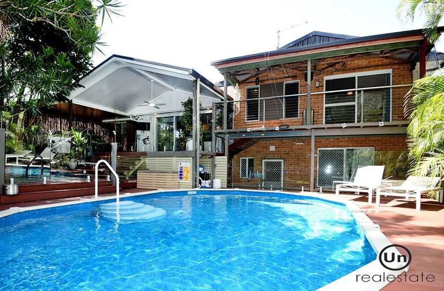 5 bedrooms House in 61 Jane Circuit TOORMINA NSW, 2452