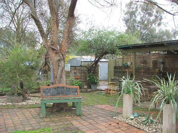 1 Bridge Street, CHILTERN VIC 3683, Image 2