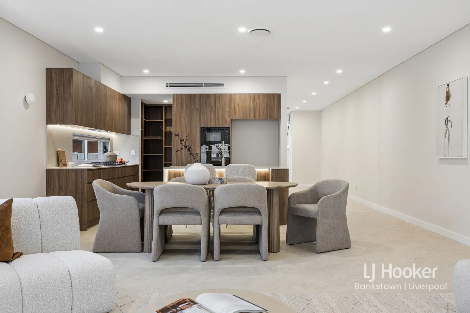 Contemporary Luxury in a Class of Its Own with Space, Style and Sophistication – pohled 5