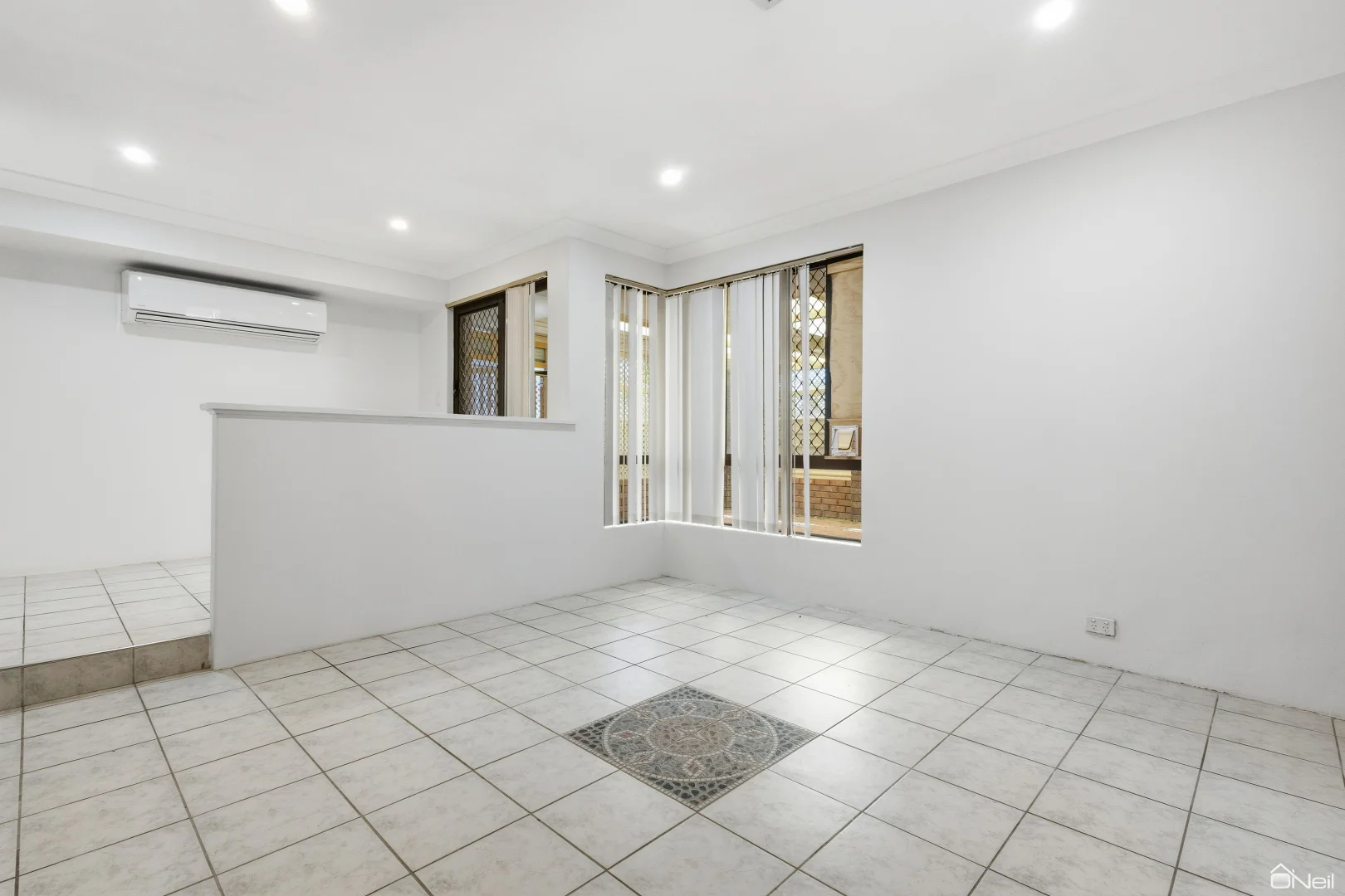 Additional image 16 of 4 Logpine Crescent, Camillo WA 6111