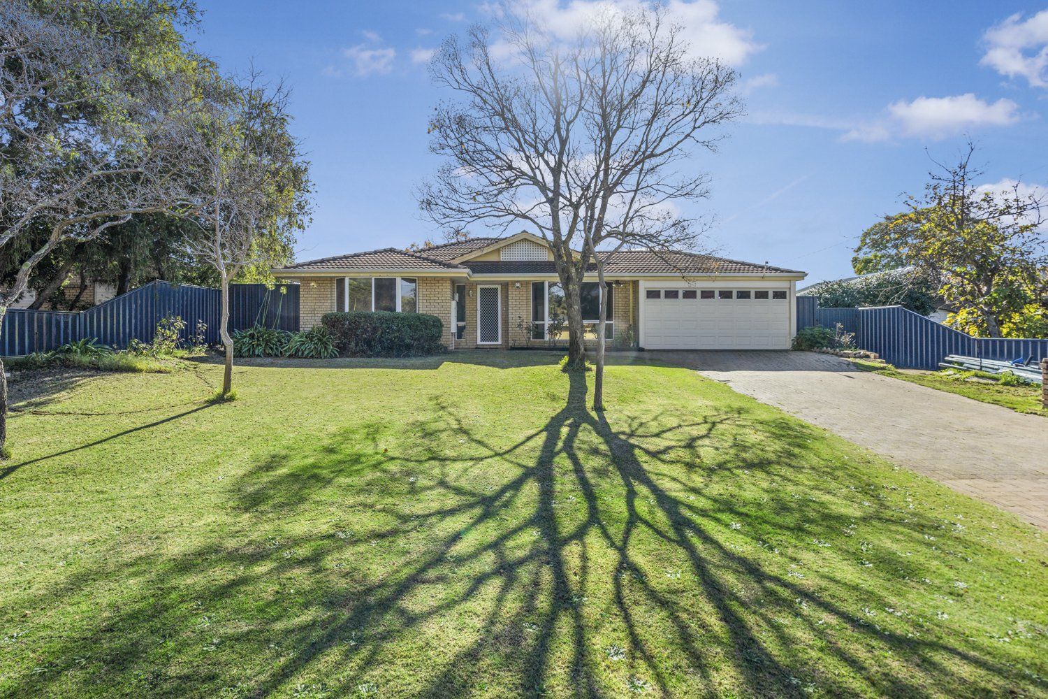 4 bedrooms House in 25 Eynesford Street GOSNELLS WA, 6110