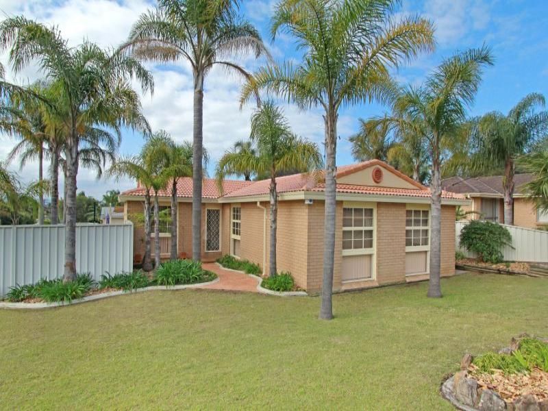 4 bedrooms House in 45 Loftus Drive BARRACK HEIGHTS NSW, 2528