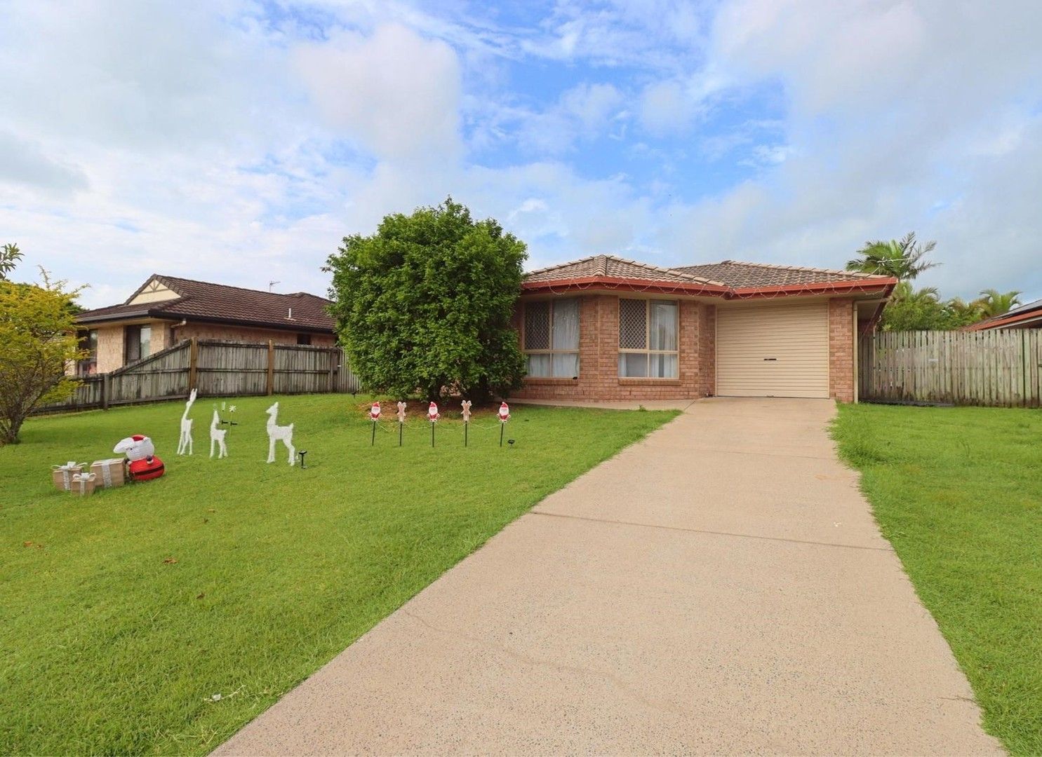 3 bedrooms House in 11 Elliot Court ELI WATERS QLD, 4655