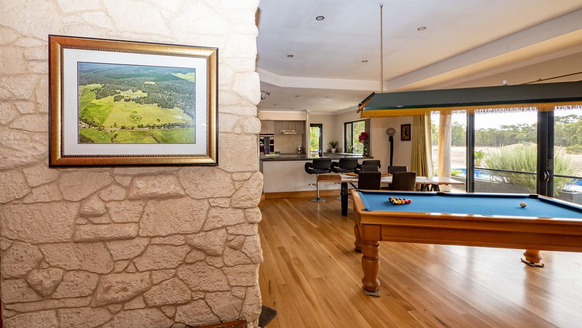 156 Chapman Hill East Road, Chapman Hill WA 6280 House for Sale