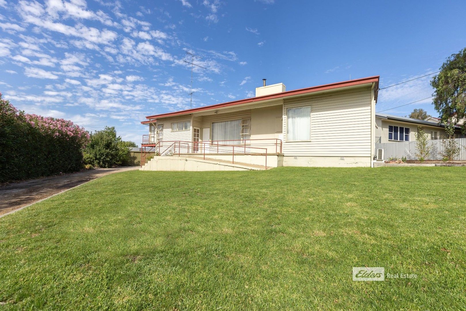 17 Cedar Avenue, Naracoorte SA 5271, Image 0