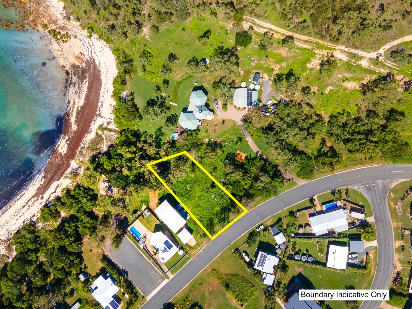 8 Gloucester Avenue, Hideaway Bay QLD 4800, Image 2