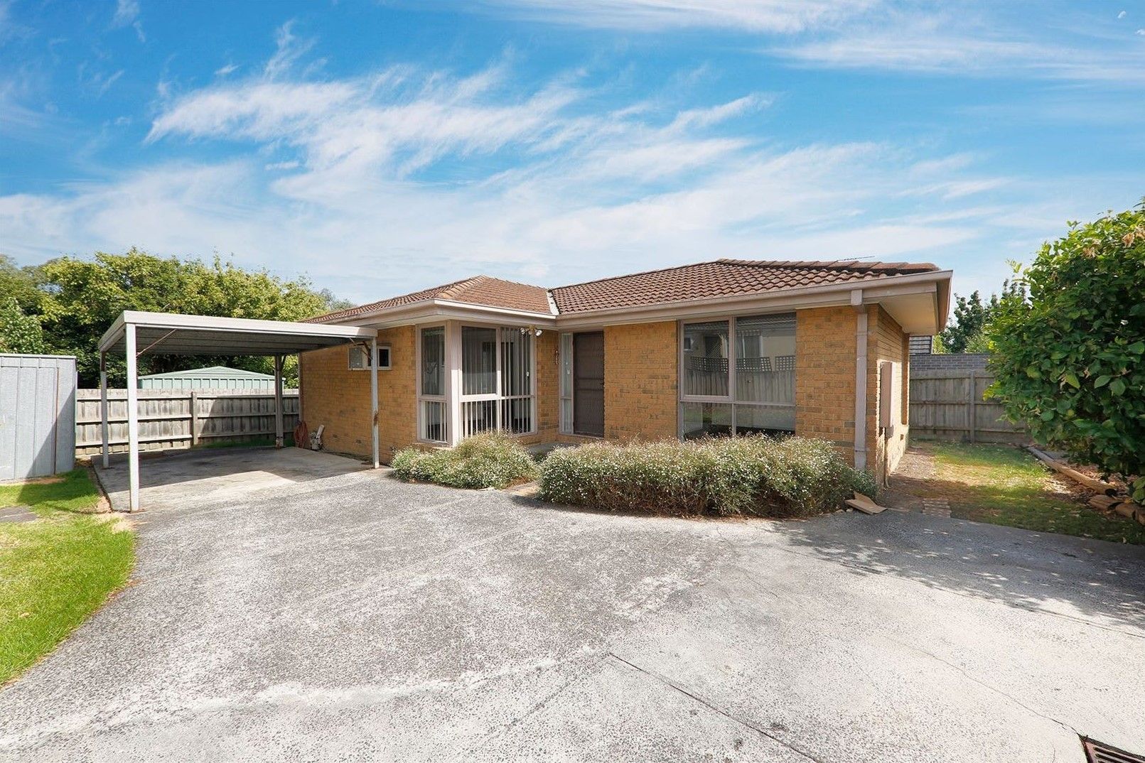 3 bedrooms Apartment / Unit / Flat in 2/27 Electra Avenue ASHWOOD VIC, 3147