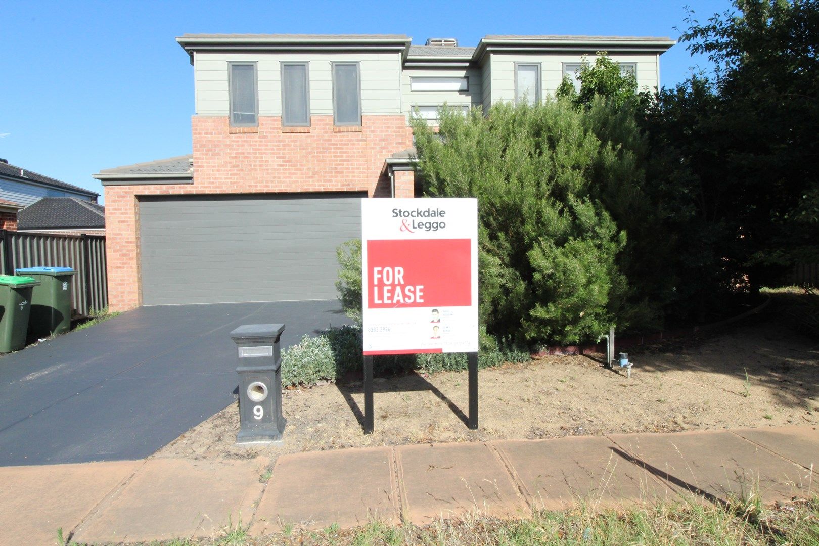 5 bedrooms House in 9 SAVERY COURT POINT COOK VIC, 3030