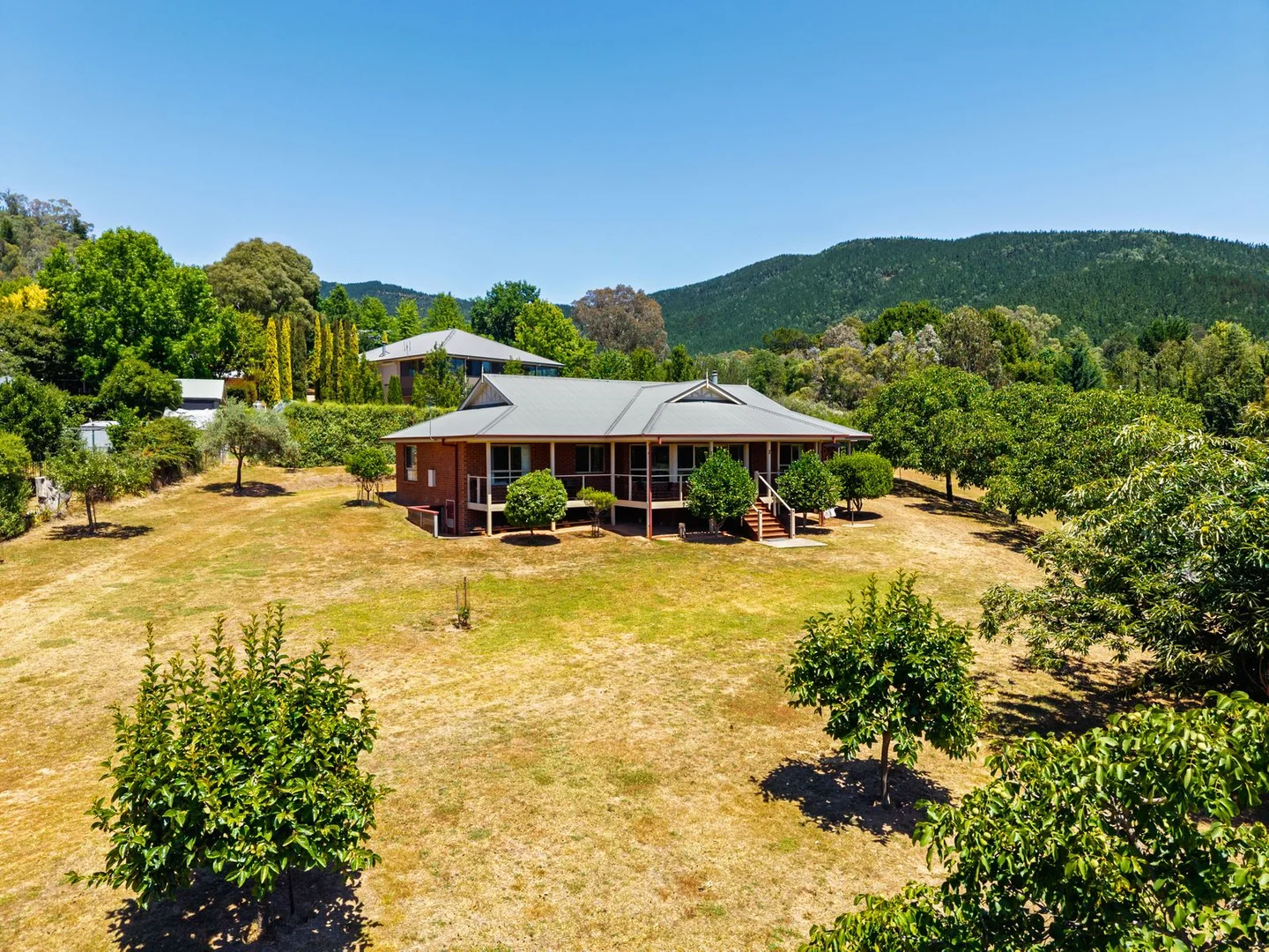 Additional image 25 of 1 James Close, Bright VIC 3741