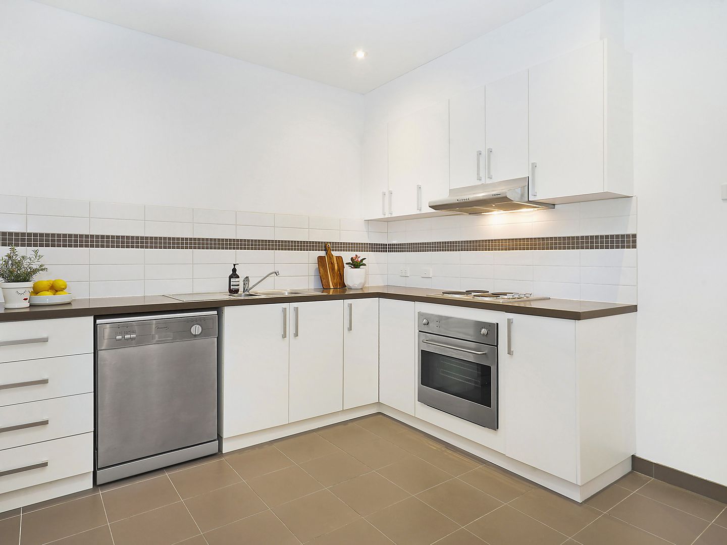 37/210-220 Normanby Road, Notting Hill VIC 3168