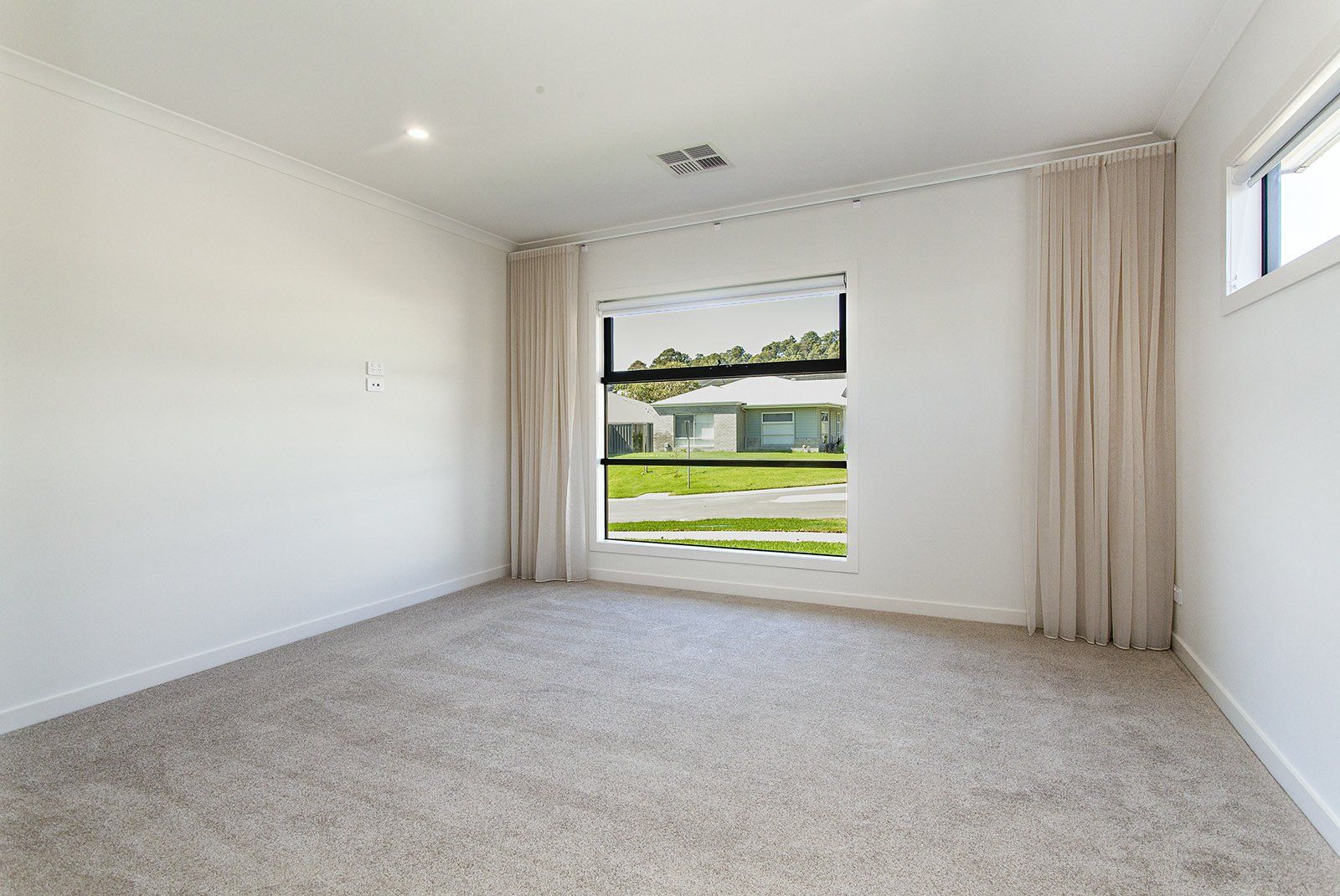 2 Janson Place, Lilydale VIC 3140, Image 2