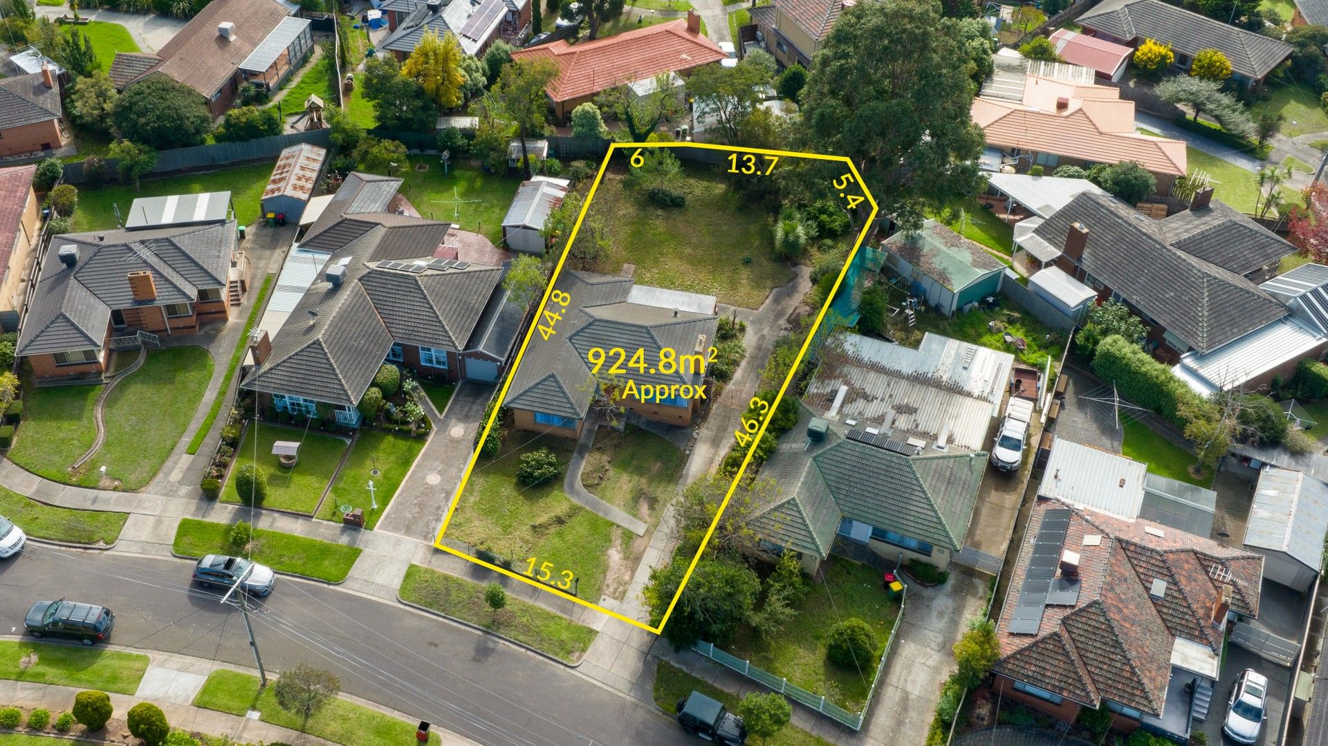 3 bedrooms House in 14 Belair Court BUNDOORA VIC, 3083