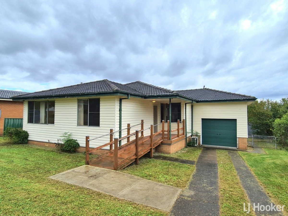 19 St James Crescent, Muswellbrook NSW 2333, Image 0