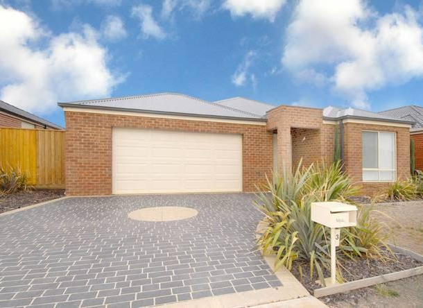 3 Admiral Court, Tarneit VIC 3029