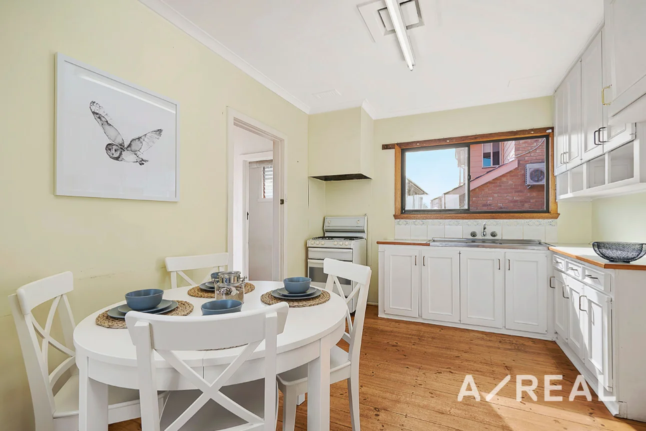 Additional image 5 of 2 Mawarra Crescent, Chadstone VIC 3148