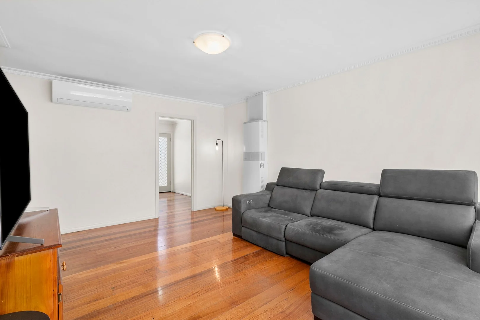 Additional image 3 of 2/41 Sladen Street, Hamlyn Heights VIC 3215