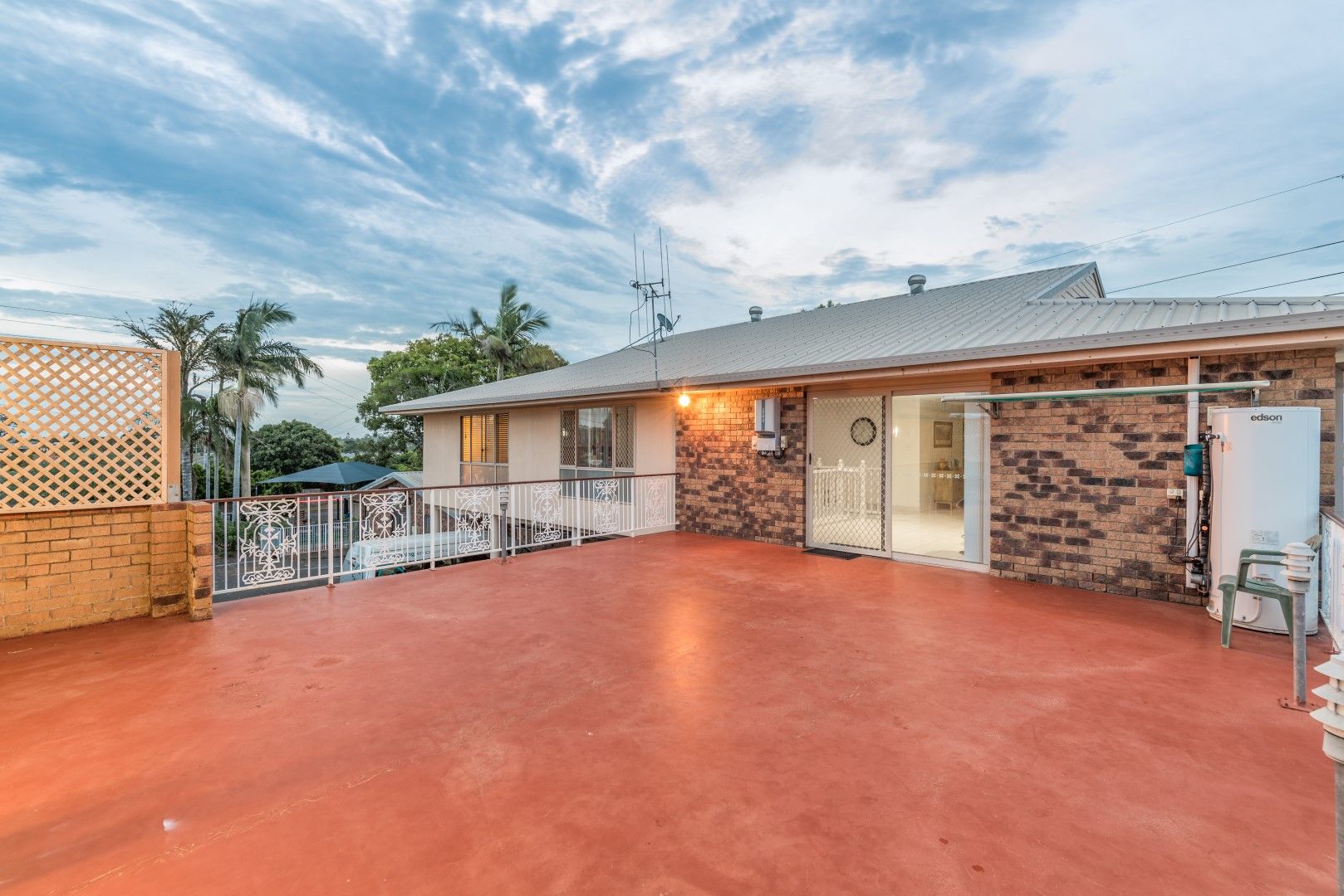 2/259 Branyan Drive, Avoca QLD 4670, Image 2