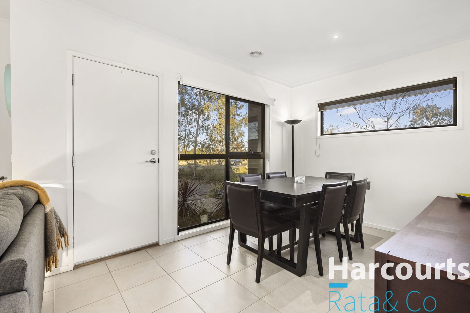 22 Pin Oak Mews, Epping VIC 3076, Image 2