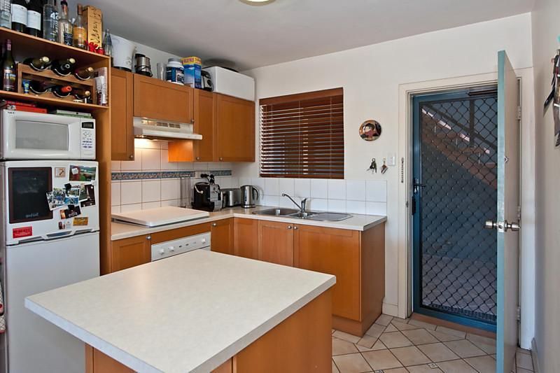 9/224 West Coast Hwy, SCARBOROUGH WA 6019, Image 2