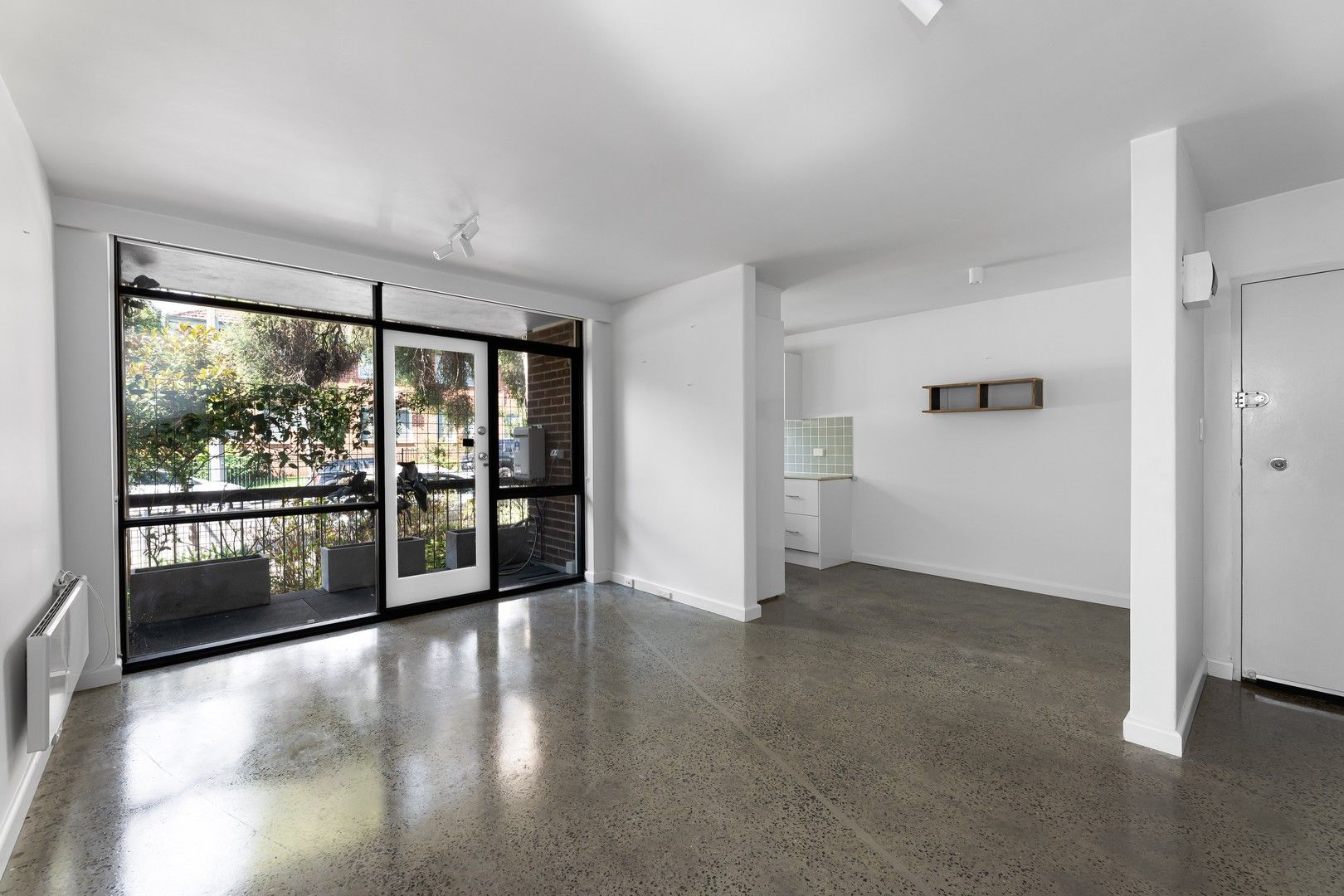 1 bedrooms Apartment / Unit / Flat in 16/47 Hanover Street FITZROY VIC, 3065