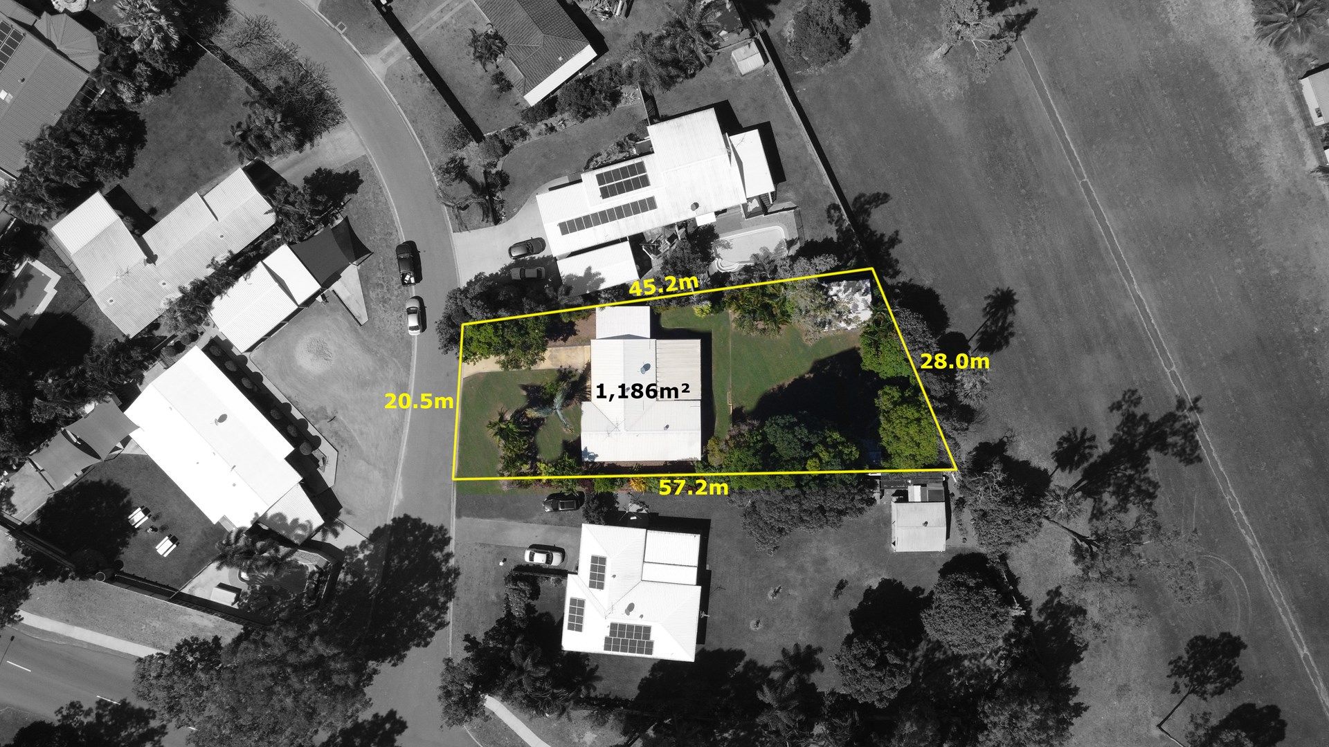 4 Lotus ct, Bushland Beach QLD 4818, Image 0