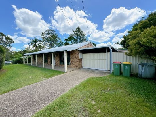 3 bedrooms House in 10 Emerald Drive REGENTS PARK QLD, 4118