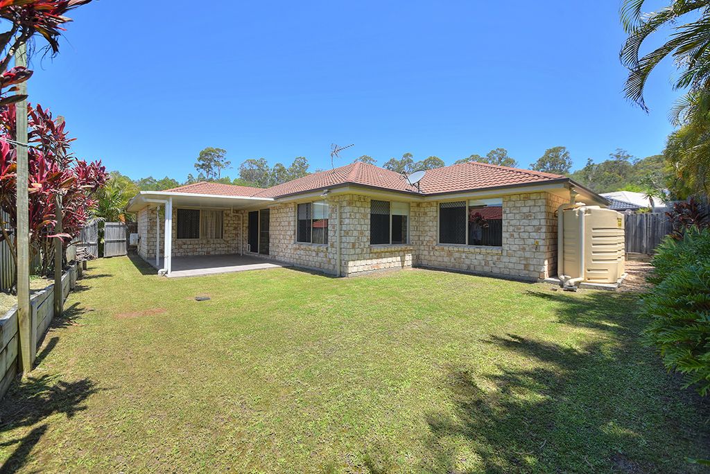 4 bedrooms House in 9 Sandow Crescent PACIFIC PINES QLD, 4211