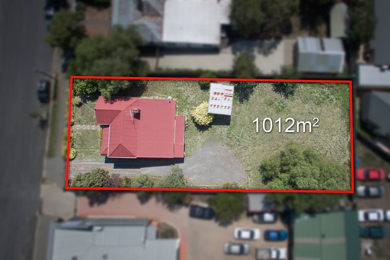 16 Station Street, Riddells Creek VIC 3431, Image 2