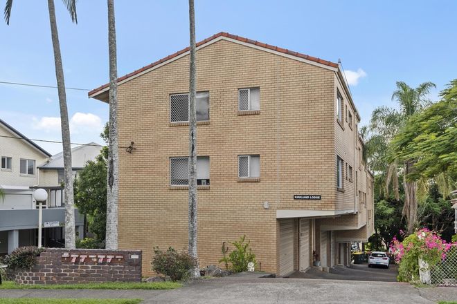 Picture of 4/25 Kirkland Avenue, COORPAROO QLD 4151