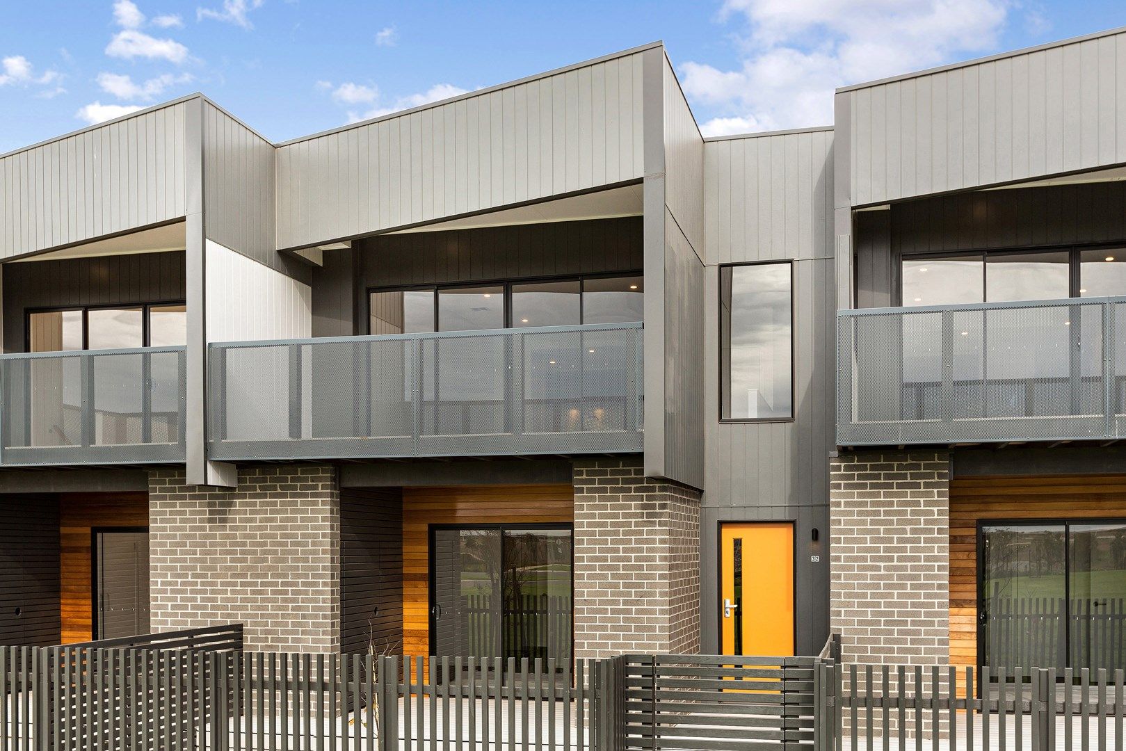 32 Flagship Way, Point Cook VIC 3030 - House For Rent | Domain