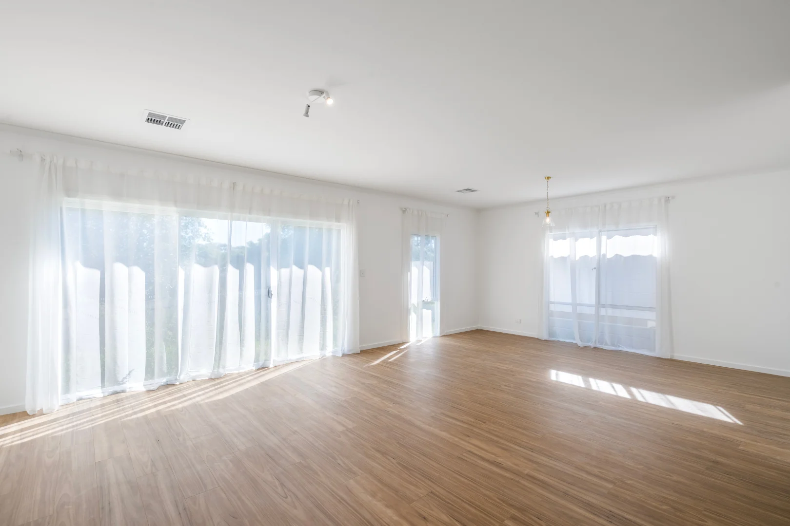 Additional image 4 of 4A Allen Dr, Para Hills SA 5096