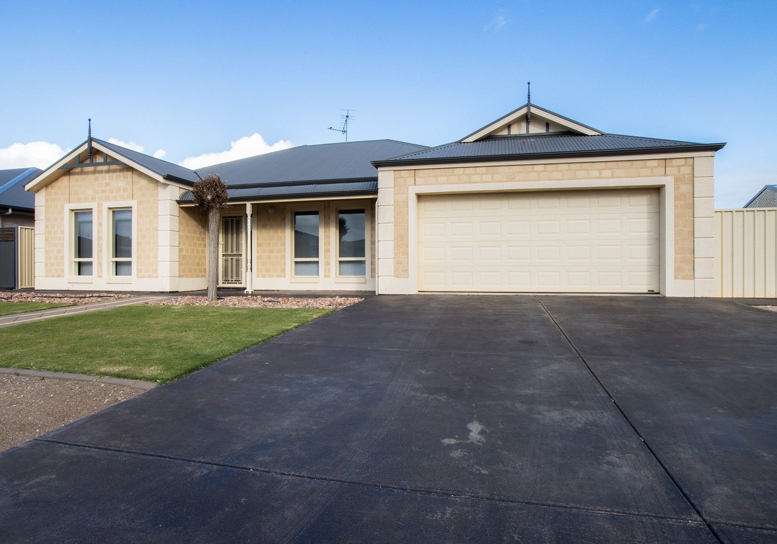 24 Abbott Dr, Kadina SA 5554, Image 0