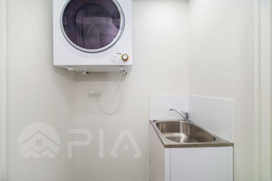 2 bedrooms Apartment / Unit / Flat in 206a/27 Dressler Court MERRYLANDS NSW, 2160