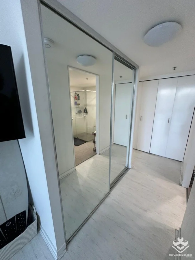 Additional image 9 of ID:21172651/33 T E Peters Drive, Broadbeach QLD 4218