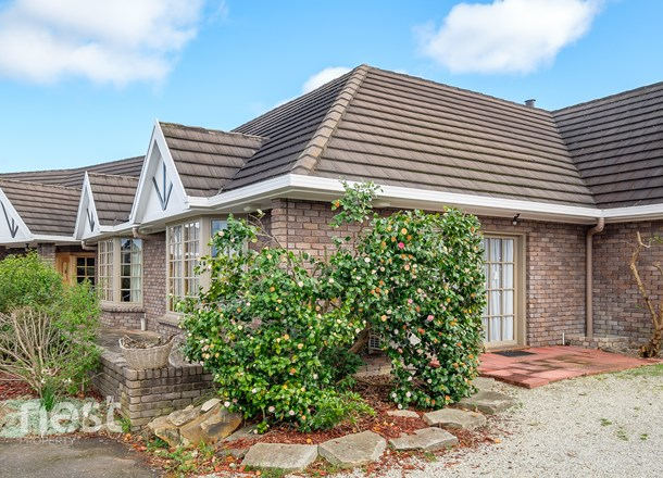 2/9 Manor Gardens, Kingston TAS 7050