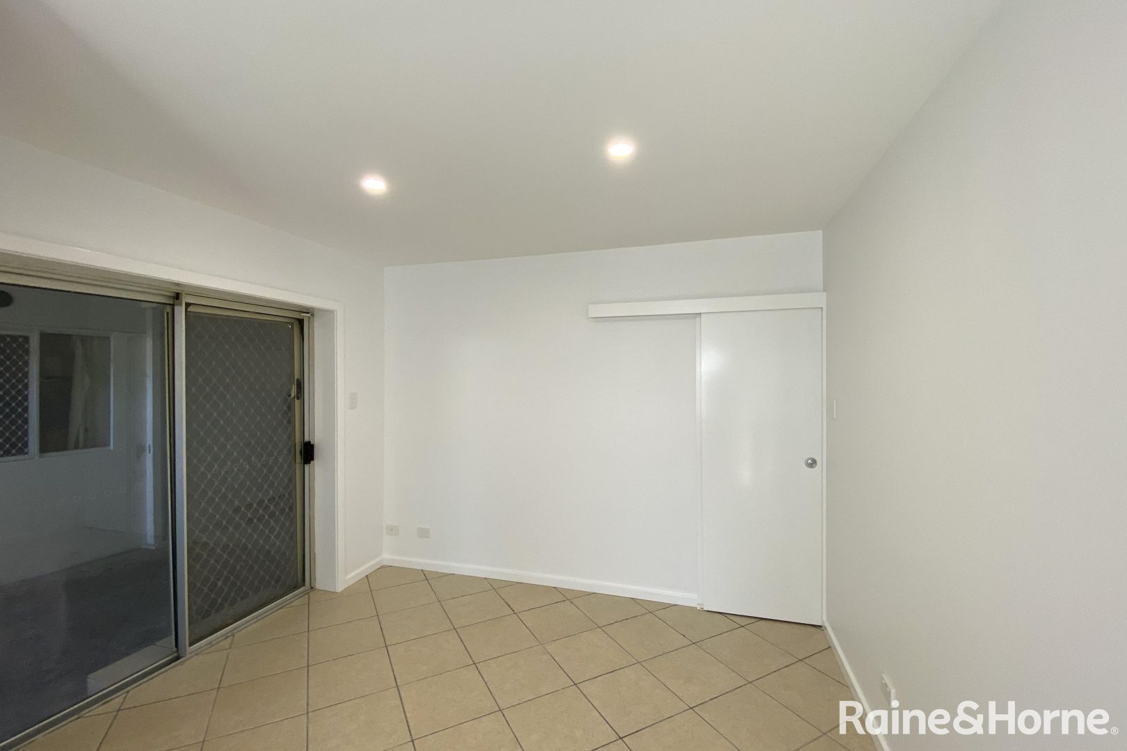 1/44 Tudor Street, Hamilton NSW 2303, Image 2