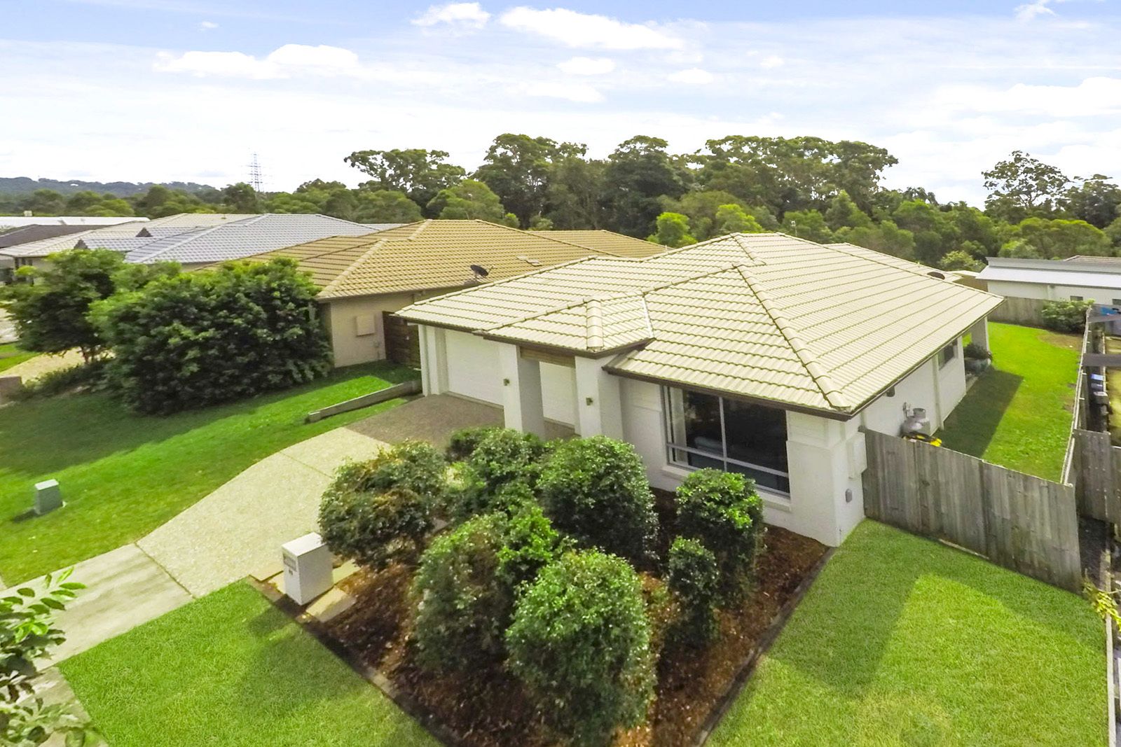 4 bedrooms House in 65 Creekside Drive SIPPY DOWNS QLD, 4556