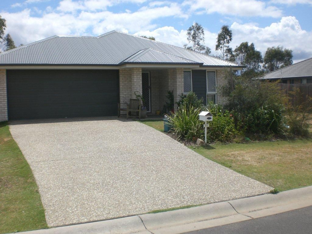 4 bedrooms House in 11 Denning Street FERNVALE QLD, 4306