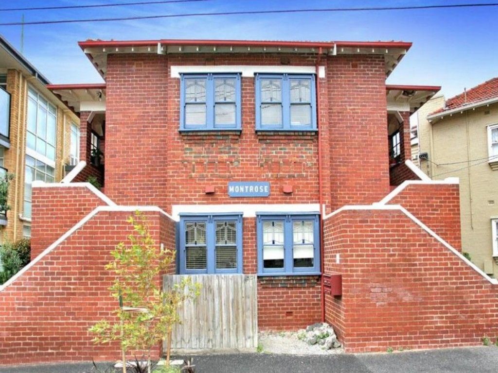 2 bedrooms Apartment / Unit / Flat in 1a/13 Bluff Avenue ELWOOD VIC, 3184