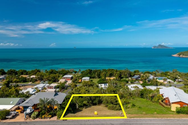 Picture of 15 Blackcurrant Drive, HIDEAWAY BAY QLD 4800